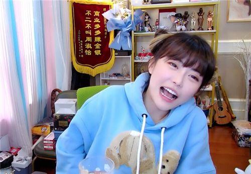 爆料周淑怡视频大全最新,揭秘网红背后的真实生活